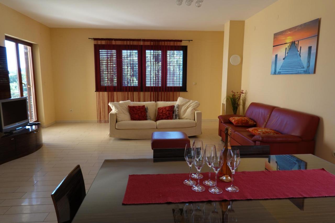 Villa Flora Opatija Buitenkant foto